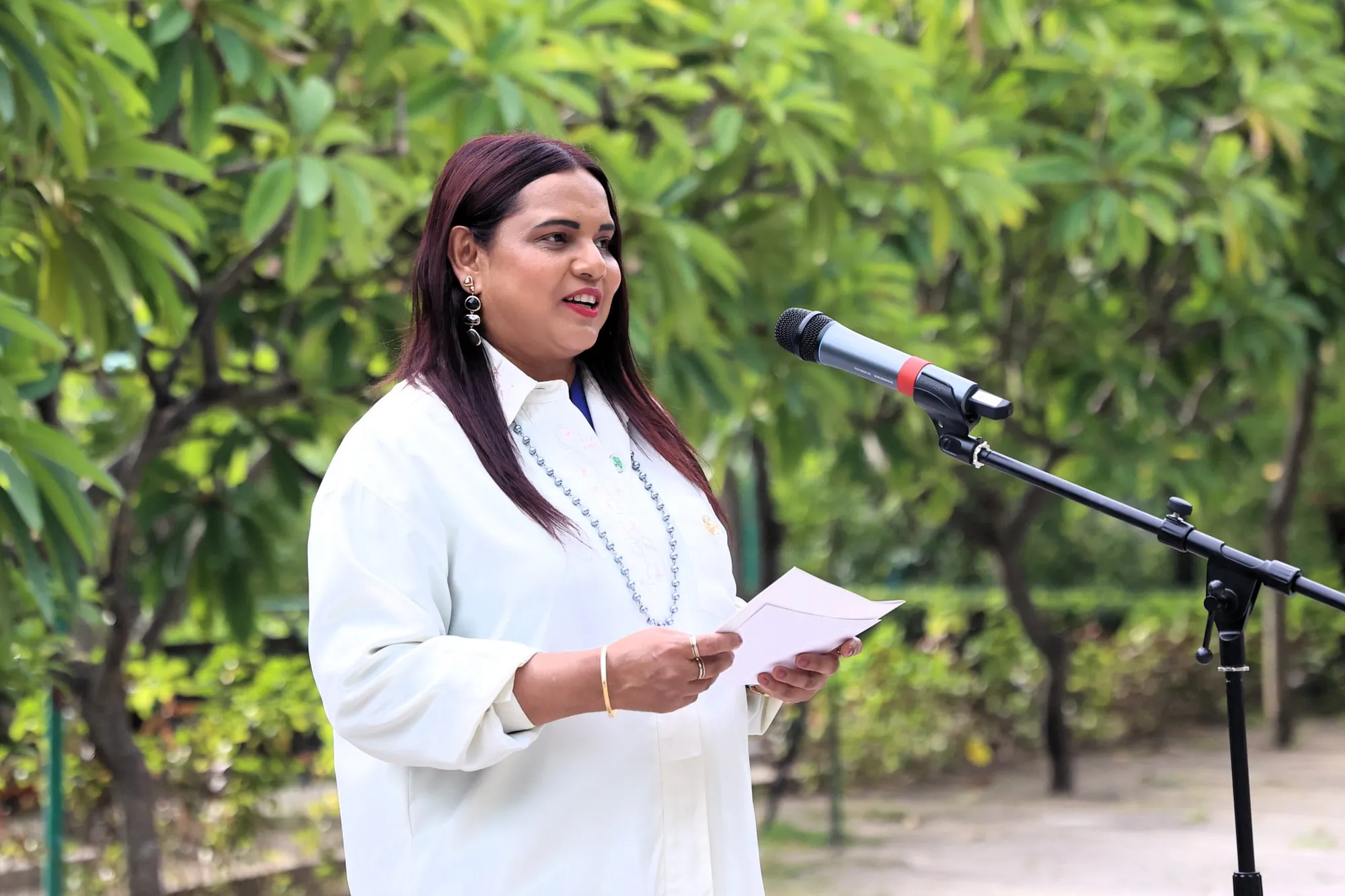 ފޮރިން މިނިސްޓަރު އިރުތިޝާމް