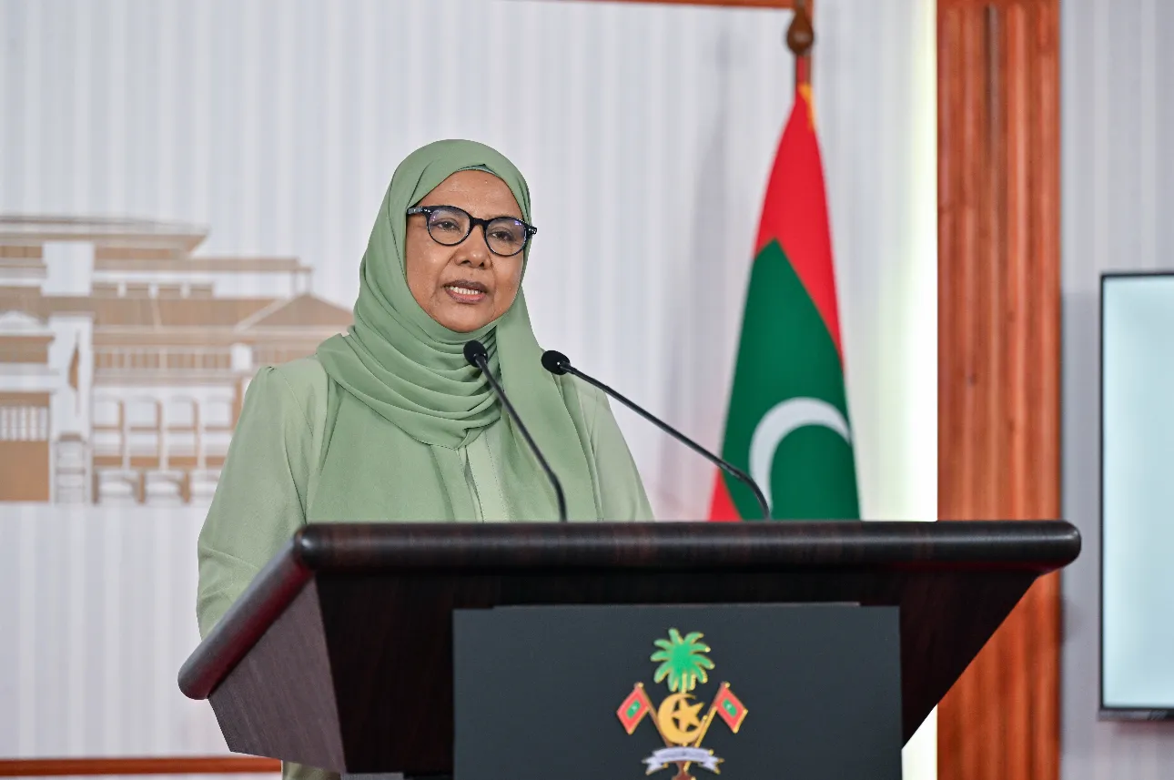 މިއަދުގެ ނޫސްވެރިންގެ ބައްދަލުވުމުގެ ތެރެއިން: ފޮޓޯ/ ރައީސް އޮފީސް