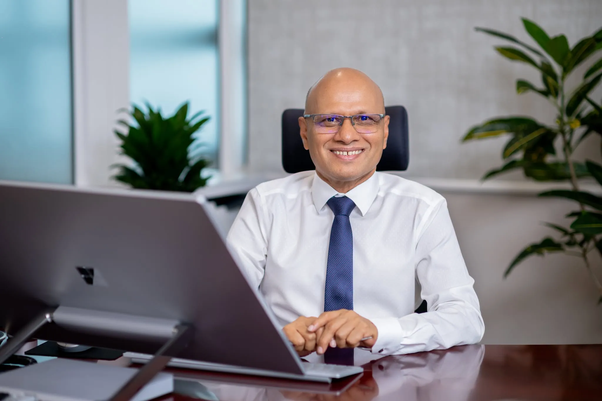 Dhiraagu CEO Ismail Rasheed to Retire After Four Decades, Valdemar Ferradaz Named Successor