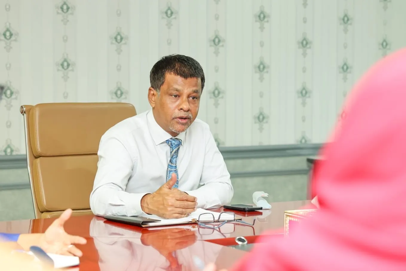 ހެލްތު މިނިސްޓަރު ނާޒިމް