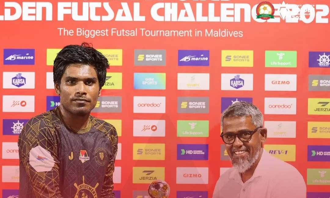 މެޗުގެ މޮޅުކުޅުންތެރިއަކަށް ހޮވުނު މާރަންދޫގެ މުހައްމަދު ތަހްސީނު... ފޮޓޯ: ގޯލްޑަން ފުޓްސަލް އެސޯސިއޭޝަން