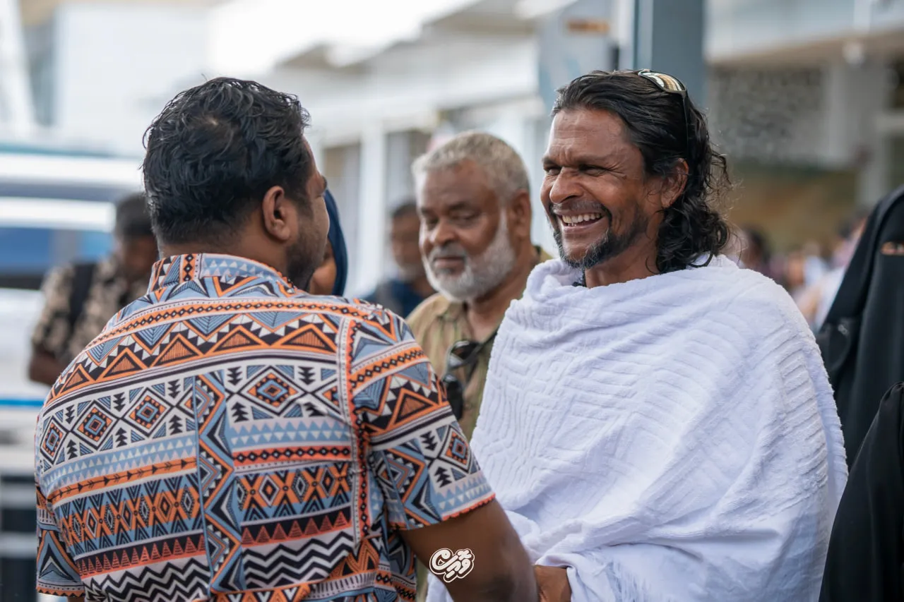 ހައްޖުވެރިން ހައްޖަށް ފުރުން-- ފޮޓޯ: ވޮއިސް