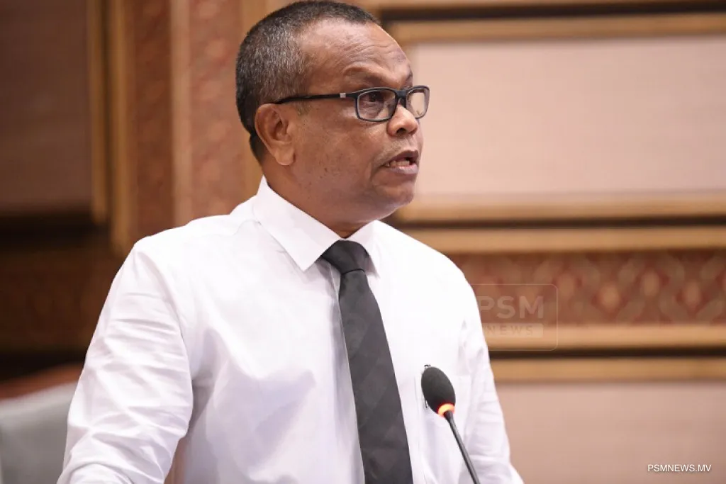 ނަޝީދުއާއެކު މެމްބަރު އަހުމަދު ރަޝީދުވެސް އެމްޑީޕީން ވަކިވެއްޖެ