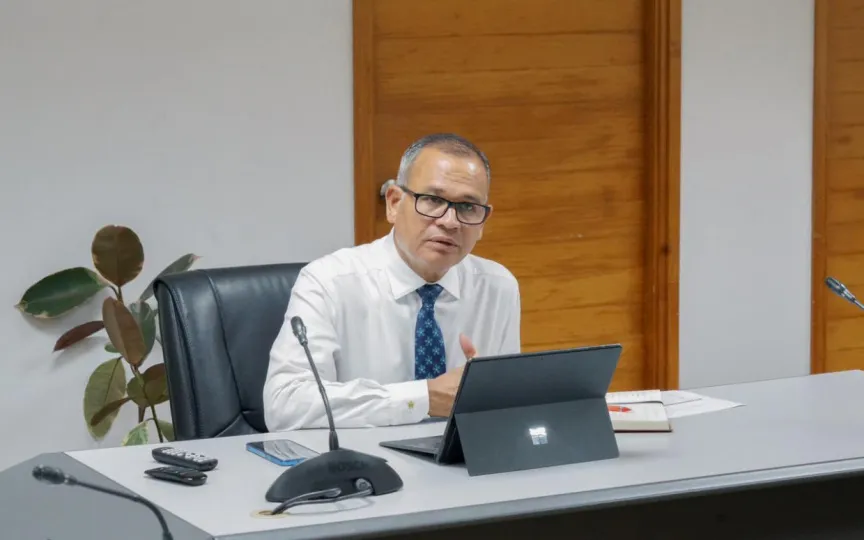 އަންހެނުންނަށް ހުރި ފުރުސަތުތައް ފަހިކުރަން އިތުރަށް މަސައްކަތް ކުރަންޖެހޭ: މިނިސްޓަރ އާދަމް ޝަރީފު ޢުމަރު