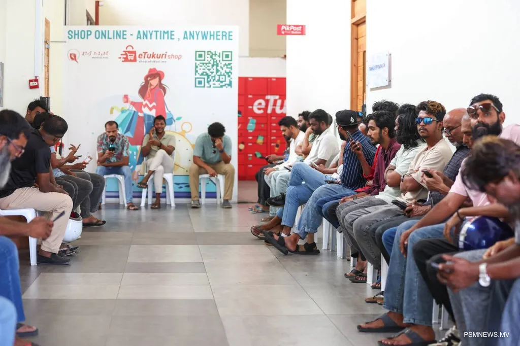 ސަރުކާރު ޓެކްސީލައިނަށް ޑްރައިވަރުން ނެގުމުގެ އިންޓަވިއު ފެށިގެން ކުރިއަށް
