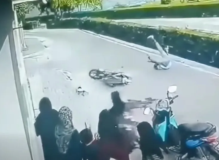 A screenshot of the footage of the accident