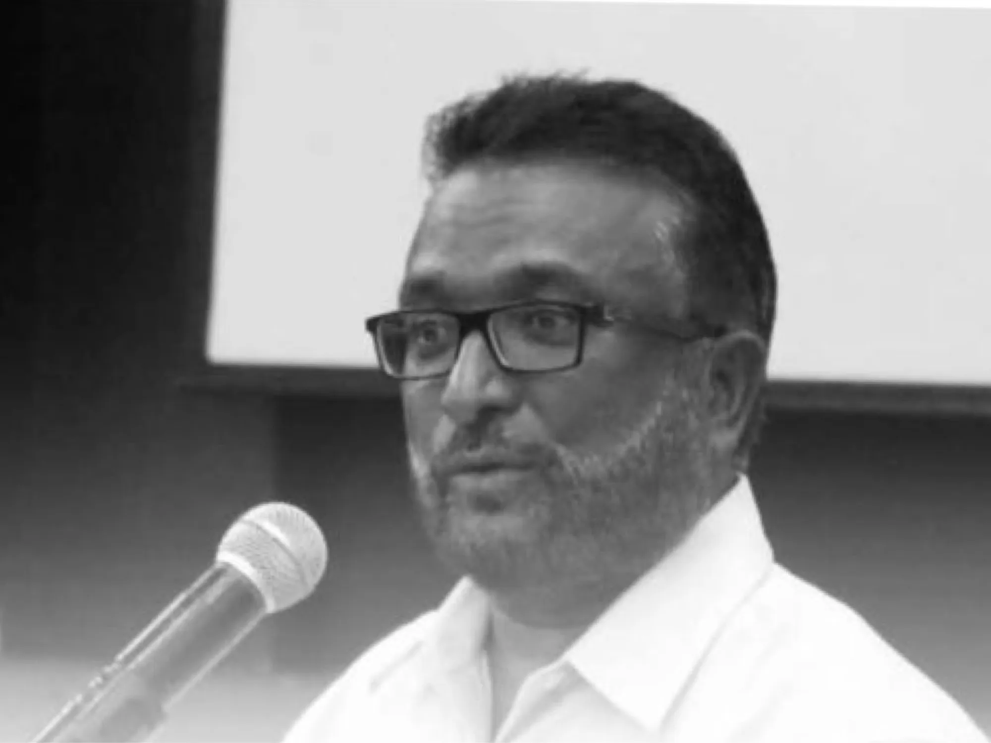 އައްޝައިޚް އަބްދުލް އަޒީޒް ހުސައިން