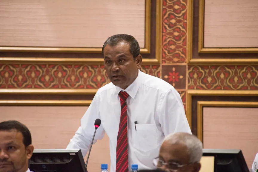 އާ ސަރުކާރު ހިންގަން ފުރުސަތު ދޭން ޖެހޭ: އާމިރު
