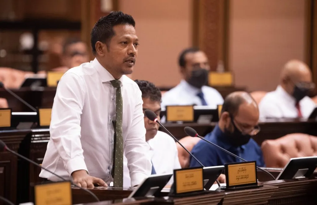 "ރައީސް ޞާލިހް ވެރިކަން ނިންމަވާލެއްވީ ގައުމު ނުރައްކާތެރި ހާލަތަކަށް ވައްޓާލާފައި"