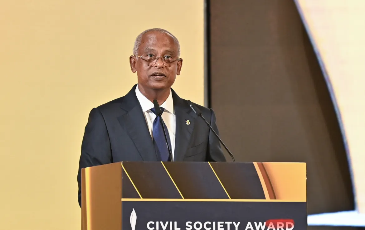 މަދަނީ ޖަމްޢިއްޔާތަކަކީ މުޖްތަމަޢެއް ޙަރަކާތްތެރިކުރުވާ މައި އިންޖީނު: ރައީސް ޞާލިޙް