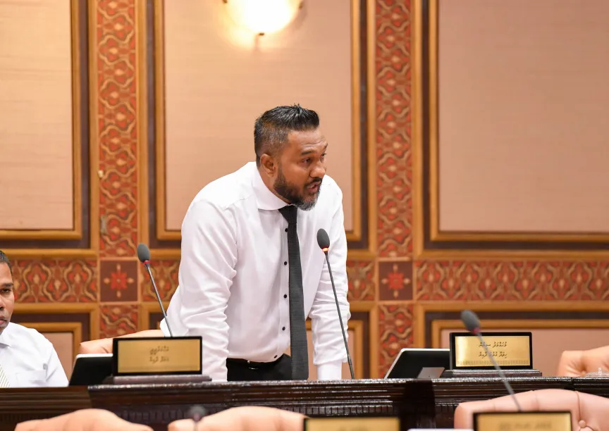 ރައްޔިތުންގެ މަޖިލީހުގެ ހިތަދޫ އުތުރު ދާއިރާގެ މެންބަރ މުޙައްމަދު ސިނާން---ފޮޓޯ: މަޖިލީސް