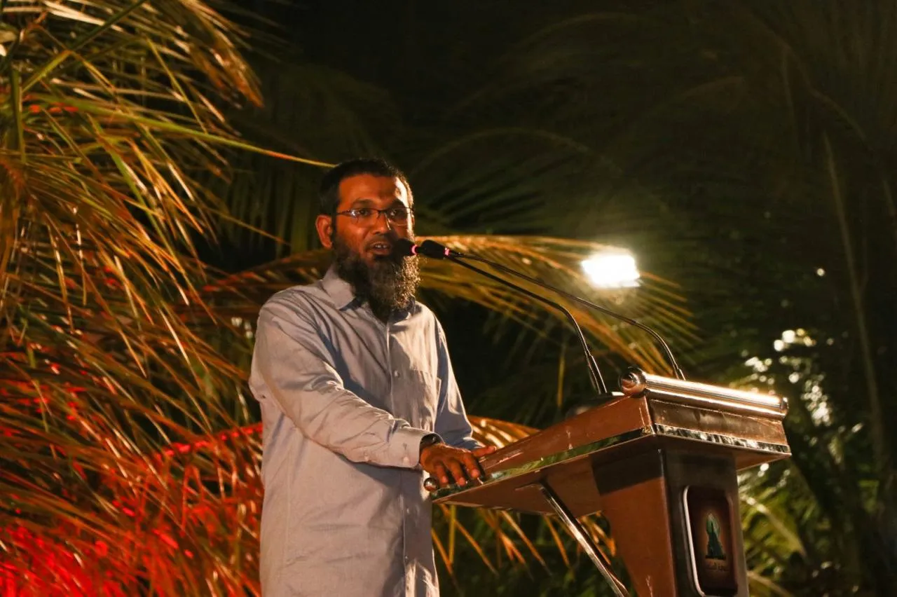 ތާރީޚަށް ނަޒަރު ހިންގާލާއިރު، މިއަދުވެސް ދިވެހިންނަށް މިއޮތީ މިނިވަންކަމުގެ ވާހަކަ ދައްކަން ޖެހިފައި: ޝެއިޚް ސަމީރު