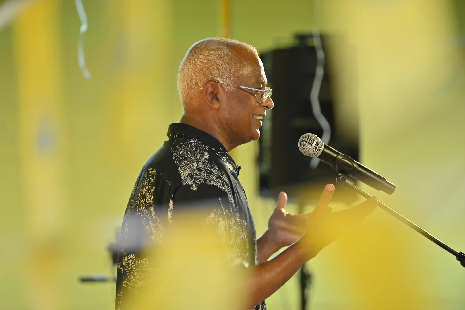 އެމްޑީޕީގެ އެޑްވައިޒަރު އަދި ކުރީގެ ރައީސް އިބްރާހިމް މުހައްމަދު ޞާލިހު-- ފޮޓޯ: ރައީސް އޮފީސް