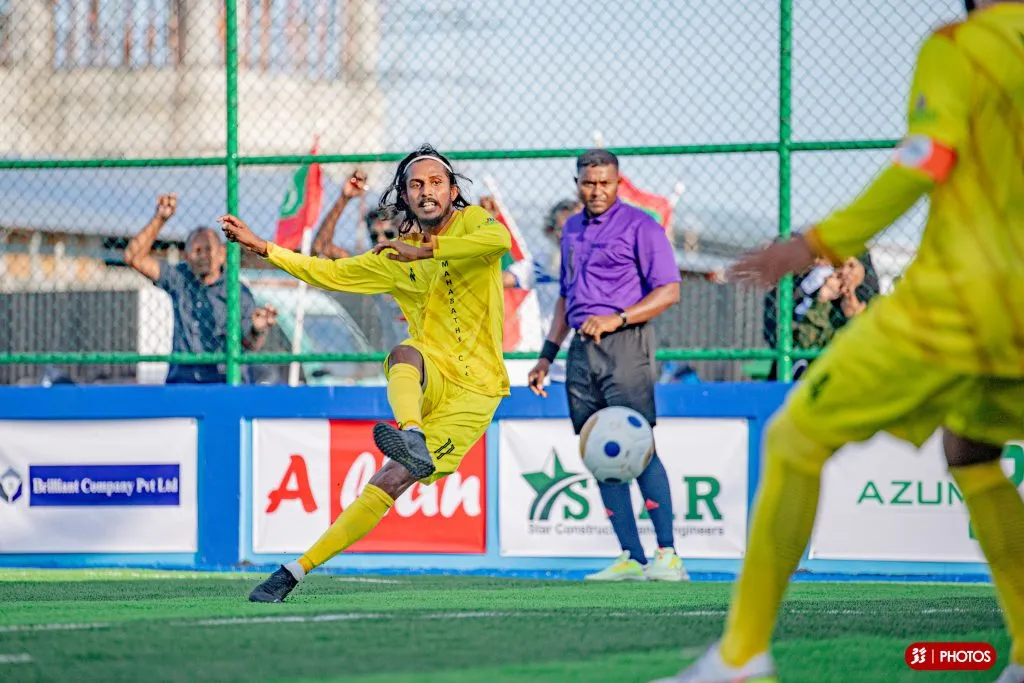 ފެނަކަ ޓީމުން ނިއުޖެނަރޭޝަން ކޮޅަށް 11 ލަނޑު ޖަހައިފި!