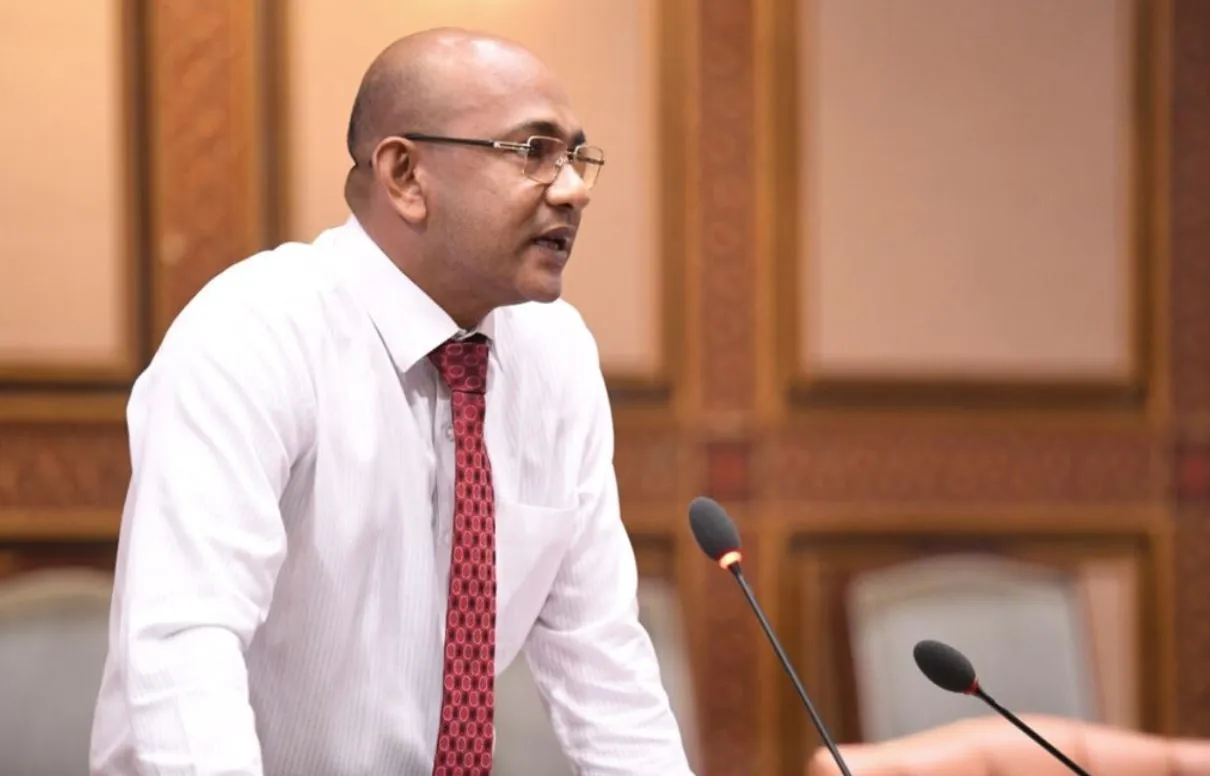 ހުރިހާ ވައްކަމެއް ކޮށް "ޗޯރު" ލަގަބު ހޯދީ އަމިއްލައަށް؛ އެނޫން އެއްޗެއް ދެން ނުކިޔާނެ: ޒާހިރު