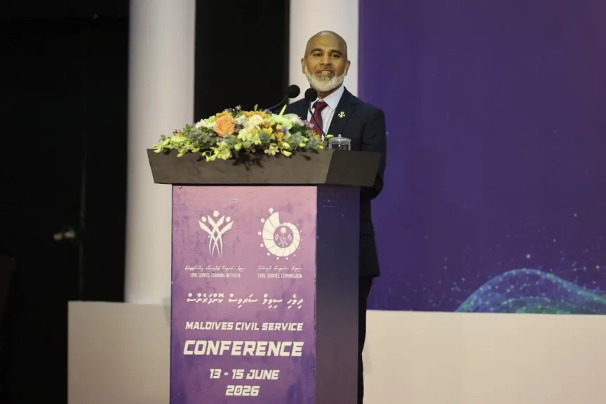 ކޮރަޕްޝަން ހުއްޓުވުމުގައި އެންމެ ބޮޑު ދައުރެއް އަދާކުރެވޭނީ ސިވިލް ސާވަންޓުންނަށް: މިނިސްޓަރު ޑރ. އިސްމާޢީލް ޝަފީޢު