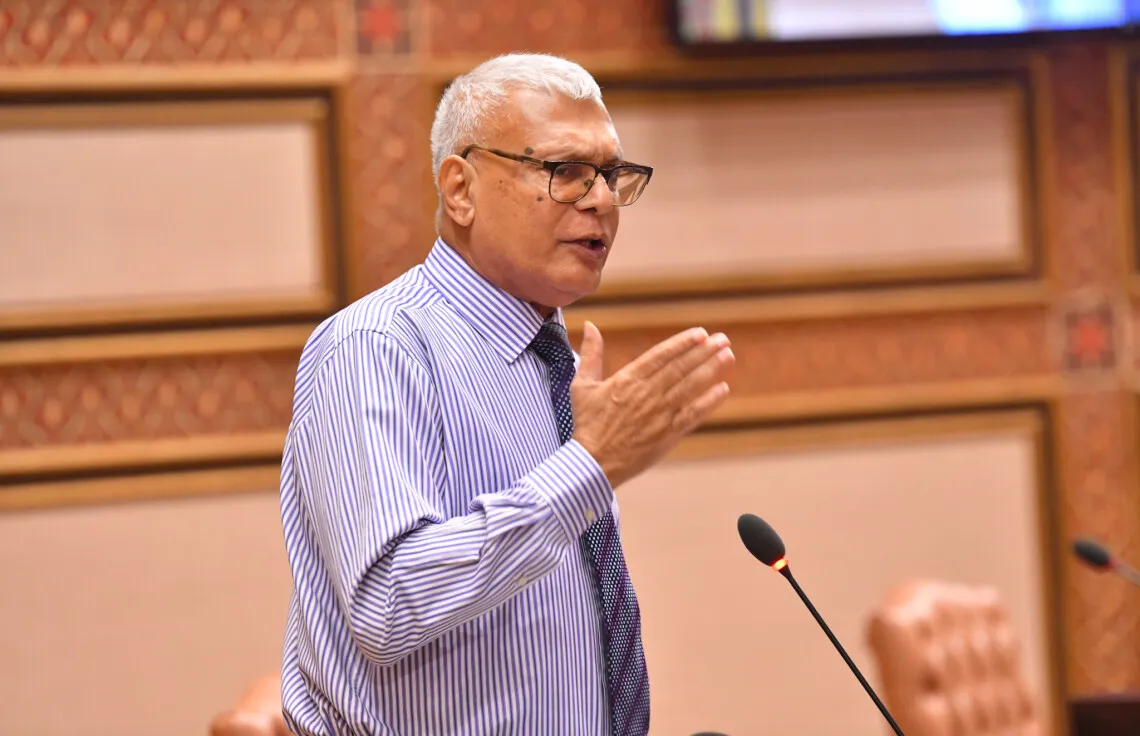 އައްޑޫ ރައްޔިތުންނަށް އެނގޭ މަޝްރޫޢުތައް ކުރިއަށް ގެންދެވޭނީ ރައީސް ޞާލިހަށްކަން: ޝަރީފު