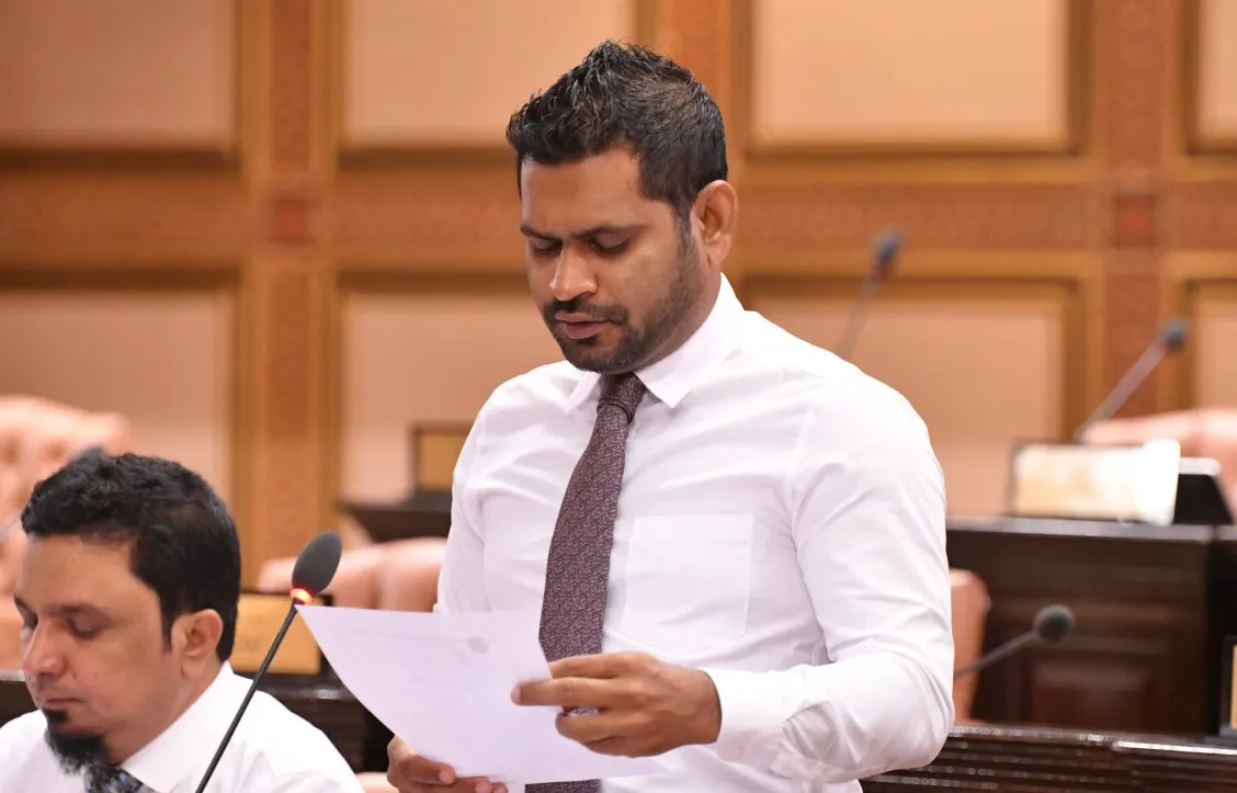 އެމްޑީޕީ މިހާރު ހިނގަމުން ދަނީ ޕާޓީ އުފެއްދި އަސާސްތަކާއި ދިމާ އިދިކީލަކޮށް: ޝިޔާން