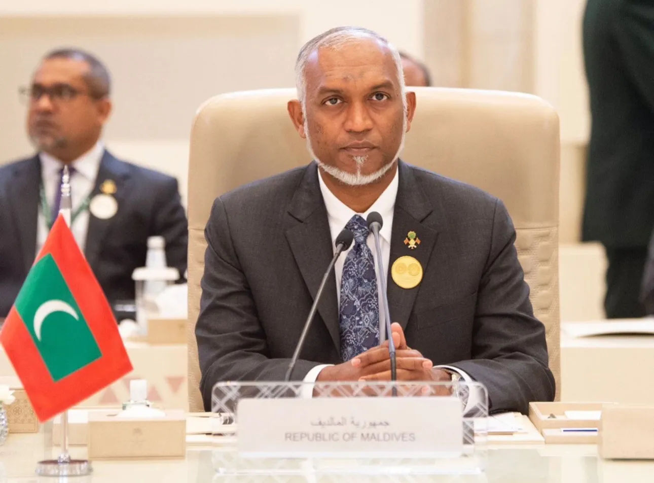 ރައީސް ޑރ މުޙައްމަދު މުޢިއްޒު: ފޮޓޯ/ ރައީސް އޮފީސް