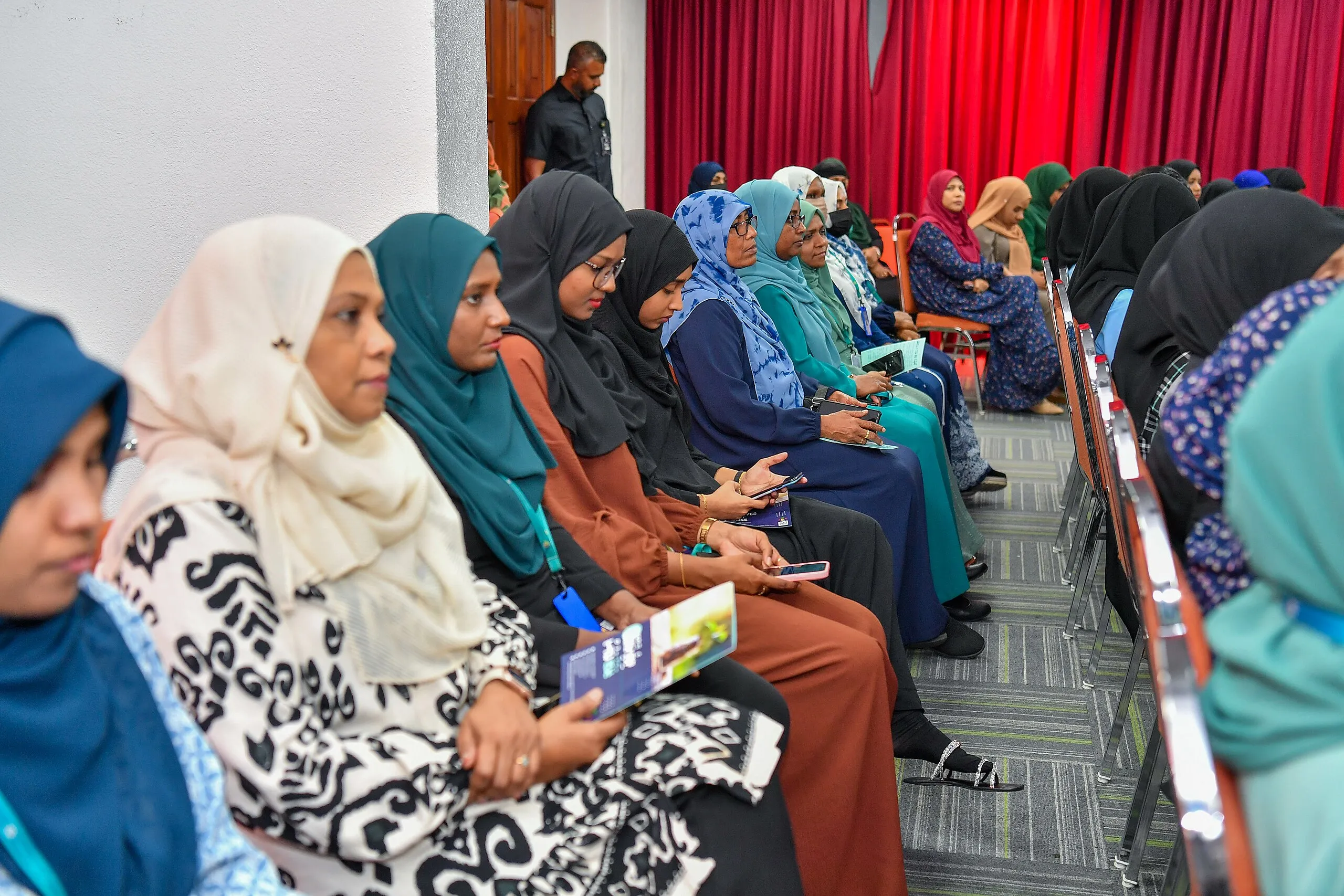 ޒަކާތު ފަންޑުން ޖޫން މަހު 107 މީހަކަށް އެހީތެރިކަން ފޯރުކޮށްދީފި