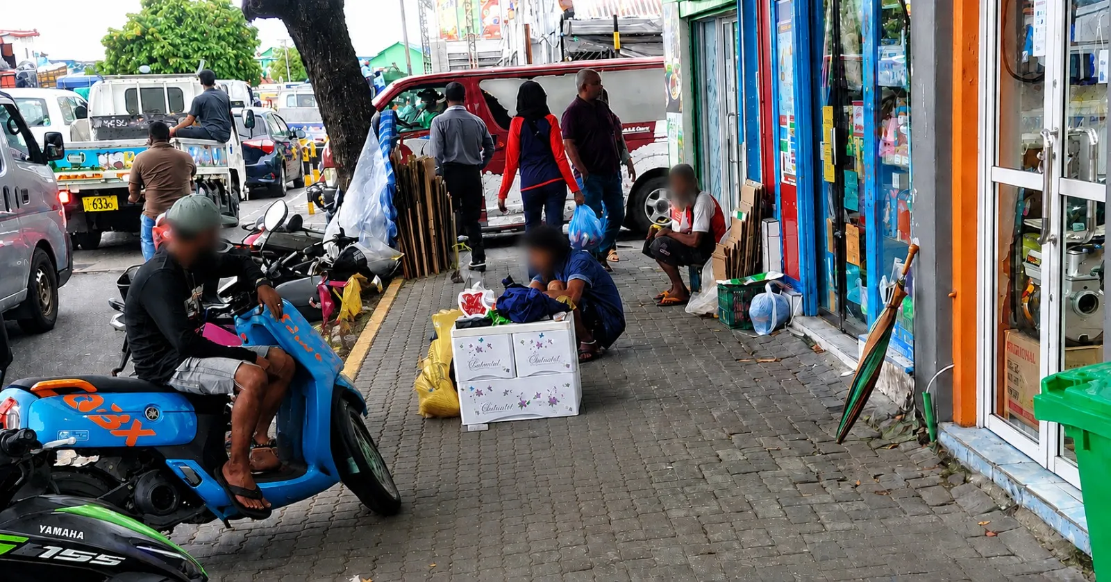 ގޮނޑުހޮވައި މަގުމަތިވެގެން އުޅޭ ހާހެއްހާ ކުދިން މާލެ ސަރަހައްދުގައި އެބަތިބި: މޭޔަރު އާޒިމް