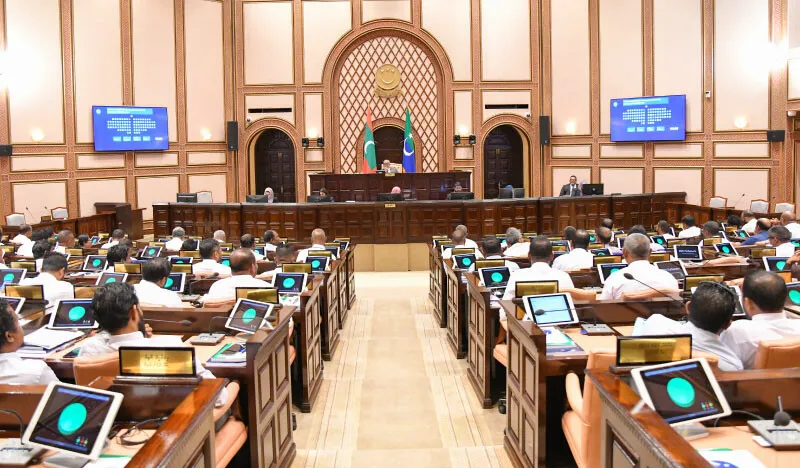 ފޮޓޯ: މަޖިލިސް