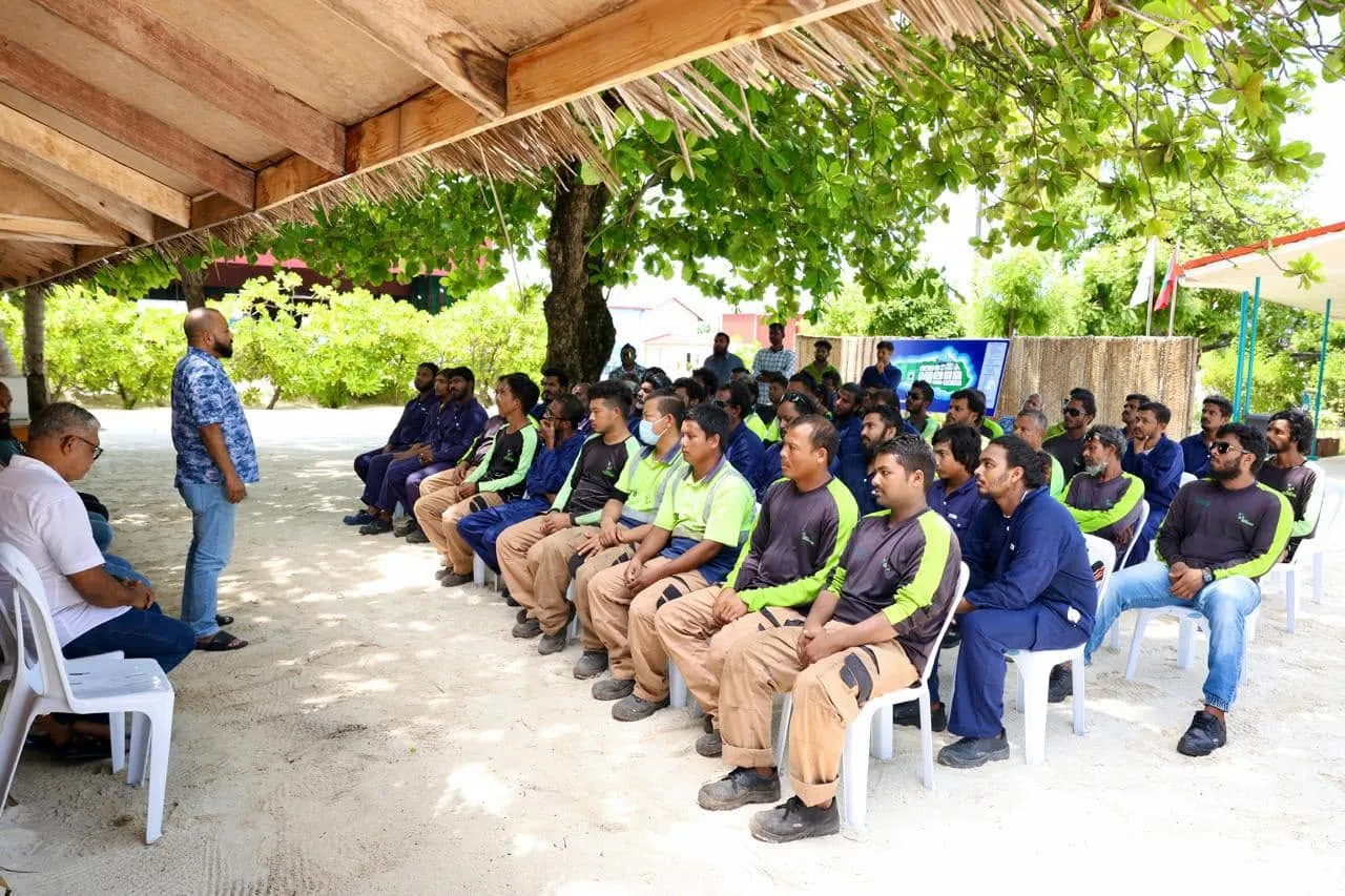 ވެމްކޯ ރ ވަންދޫ ފެސިލިޓީގައި މަަސައްކަތް ކުރާ 2 މުއައްޒަފަކު ވަޒީފާއިން ވަކިކޮށްފި