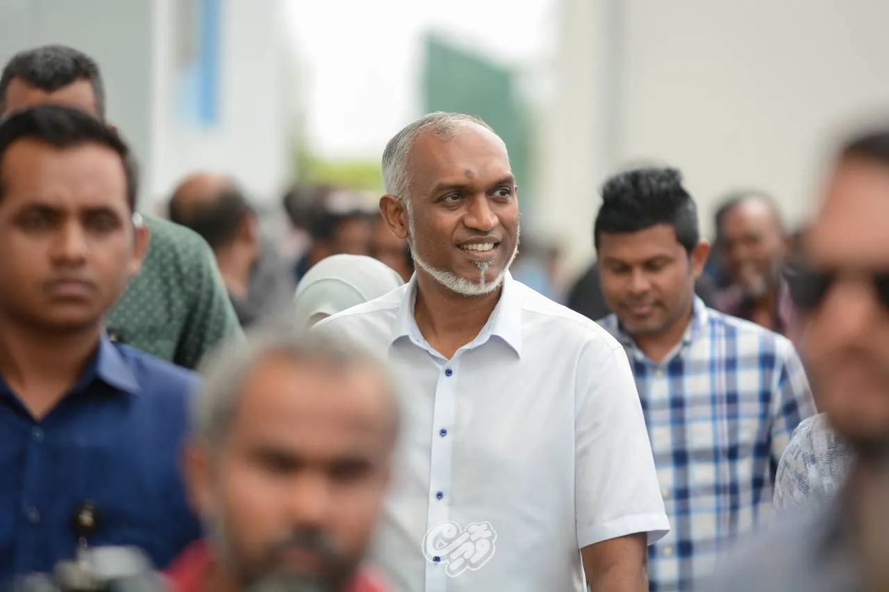 ރައީސް ޑރ.މުޢިއްޒު-- ފޮޓޯ: ވޮއިސް