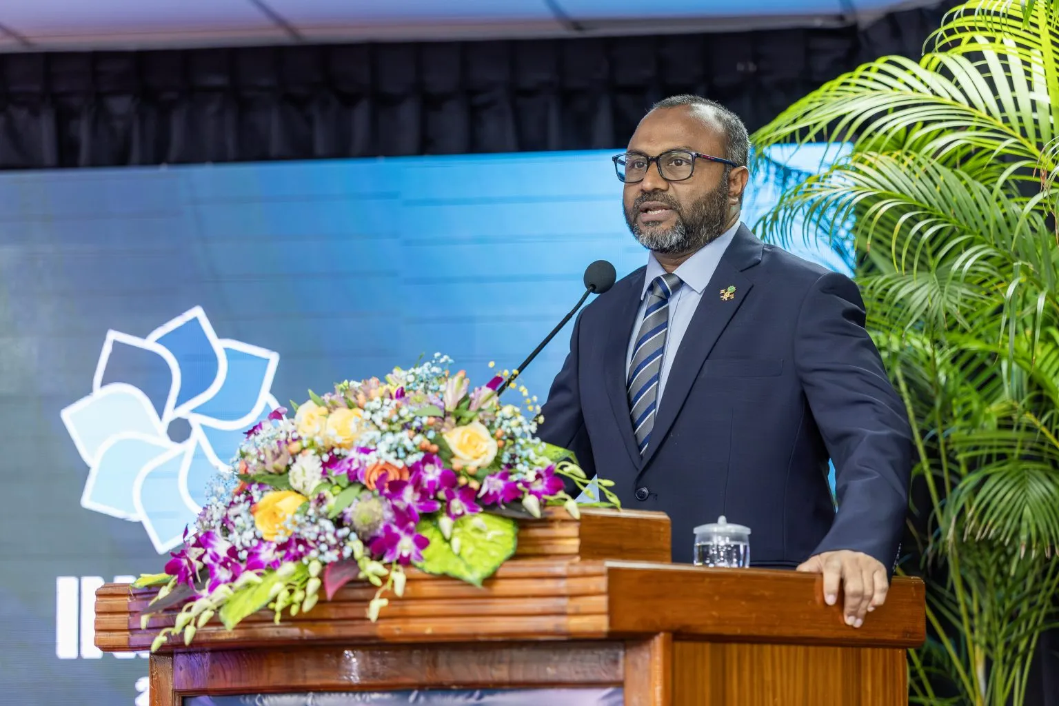 އަމާޒަކީ އިސްލާމީ ދުނިޔޭގައި ފާހަގަކޮށްލެވޭ ޒަކާތު އިދާރާއަށް، ޒަކާތު ހައުސް ހެދުން: ޝަހީމް