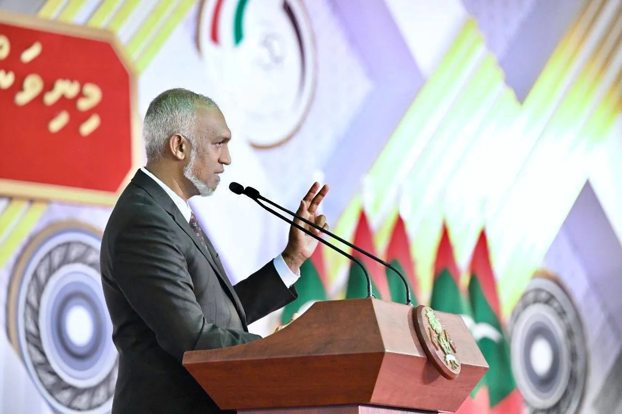 ހަމައެކަނި ދިވެހި މުދައްރިސުން ތިބޭގޮތަށް ހެދުމުގެ ބޮޑު މަޝްރޫޢެއް ފަށަނީ