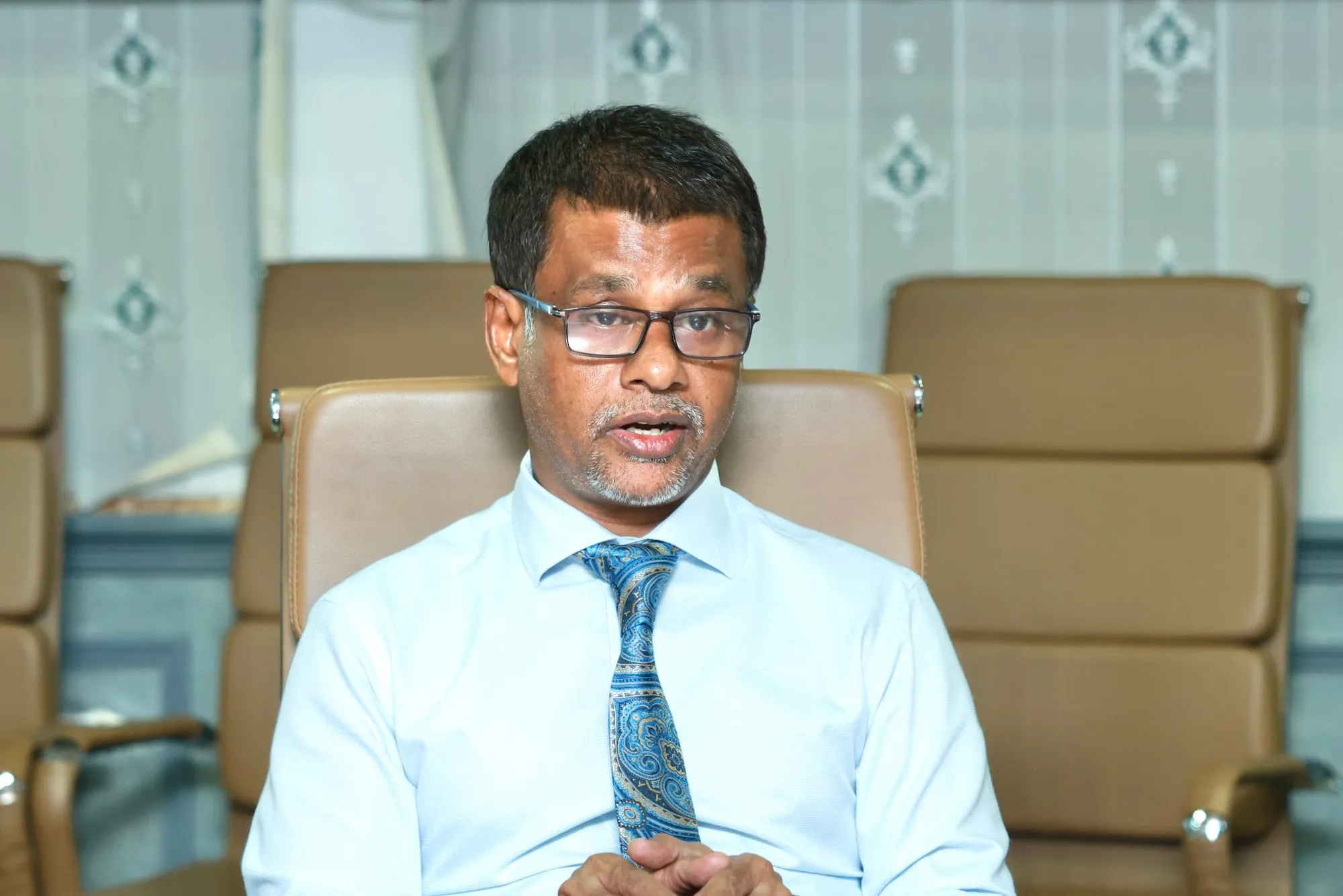 ހެލްތު މިިނިސްޓަރު ނާޒިމް - ފޮޓޯ: ހެލްތު މިނިސްޓްރީ
