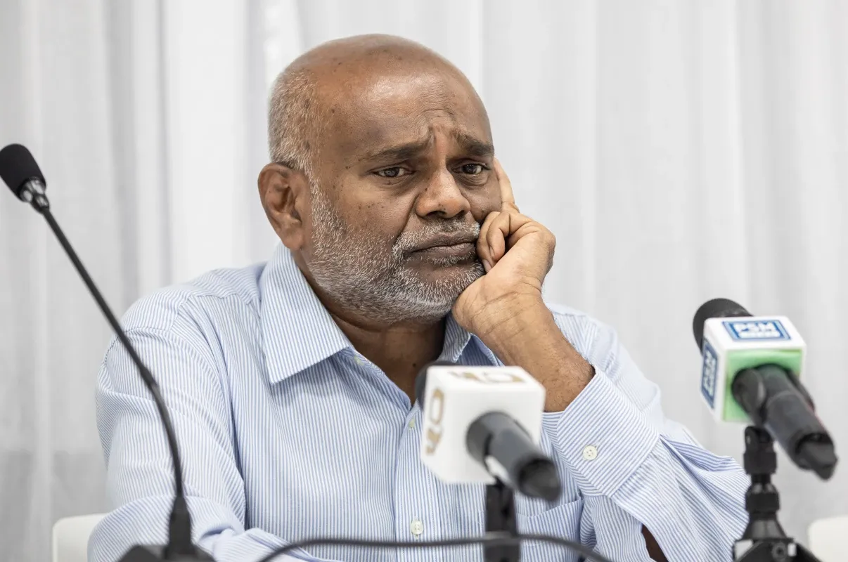 ޑރ މުނައްވަރު ރިޔާސީ އިންތިޚާބުގައި ވާދަނުކުރަން ނިންމައިފި