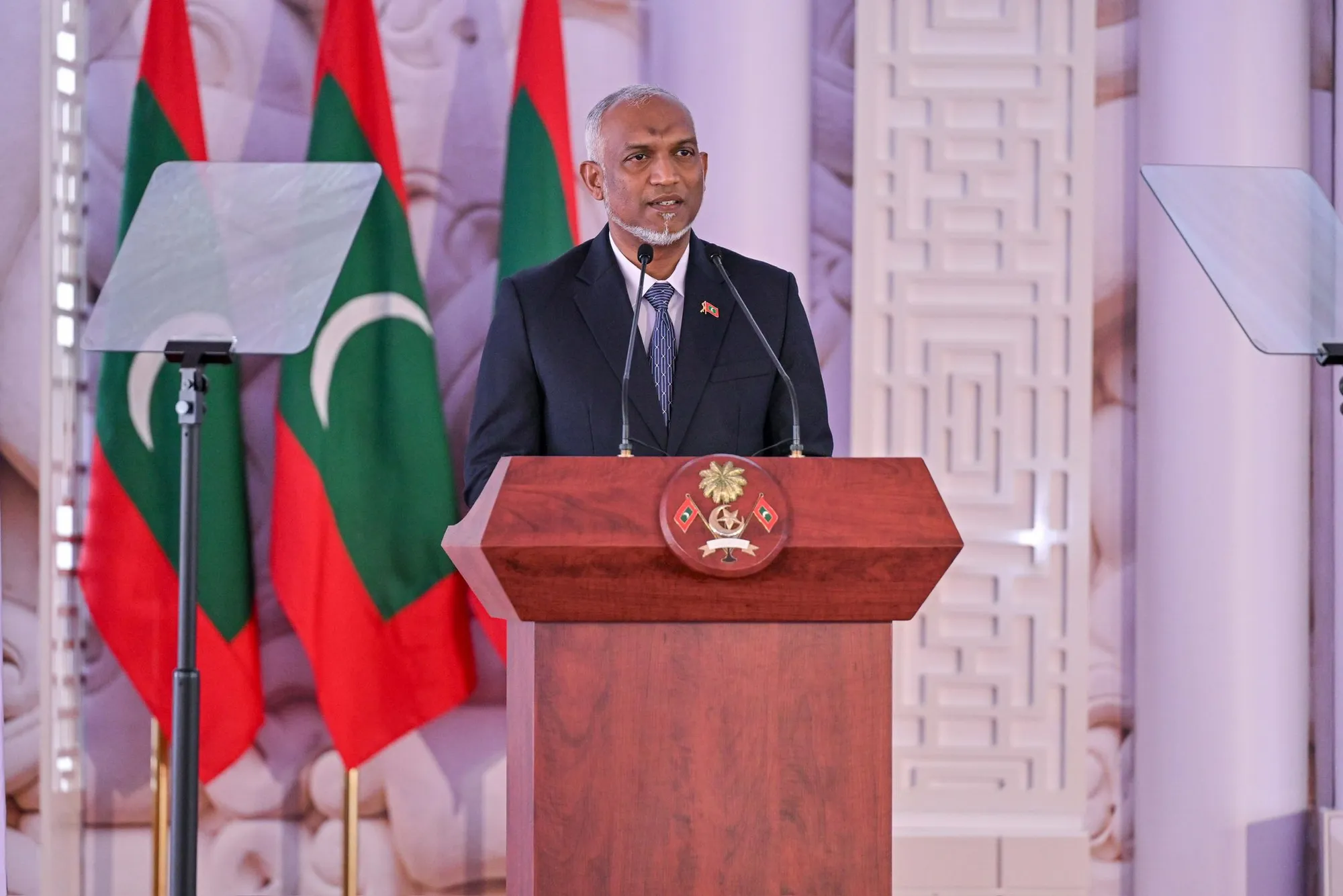 ގައުމީ ދުވަހުގެ ޖަލްސާގައި ރައީސް ވާހަކަފުޅު ދައްކަވަނީ - ފޮޓޯ: ރައީސް އޮފީސް