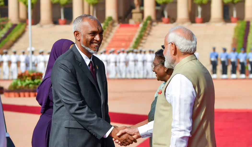President Dr. Muizzu and First Lady being welcomed by India’s President Droupadi Murmu and PM Narendra Modi(Photo/President’s Office)