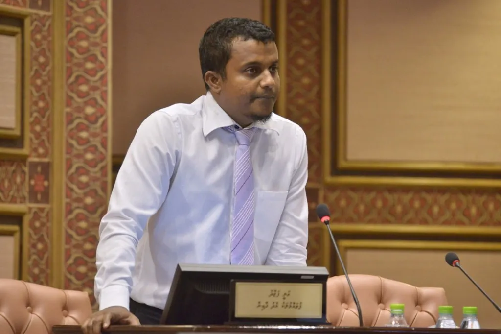 ފަޒާދު ނަތީޖާ ގަބޫލެއް ނުކުރި، އެދެނީ އަލުން އިންތިހާބު ބާއްވަން