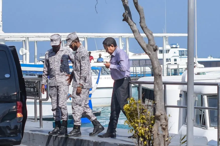 އާރަށު އިސްތިއުނާފު ފަށައިފި: ރައީސް ޔާމީންގެ ފަރާތުން ހުށައެޅުން ދެން އަންނަ އަޑުއެހުމަކަށް!