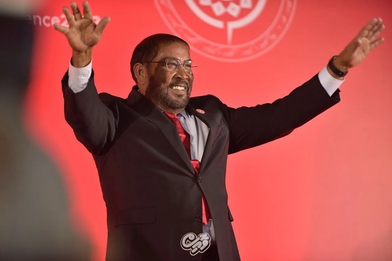 އަޅުގަނޑުގެ ވެރިކަމުގައި ފަރުވާއަށް ބޭރަށްދާ މީހުންގެ ހުރިހާ ހަރަދެއް ސަރުކާރުން ކޮށްދޭނަން: ގާސިމް