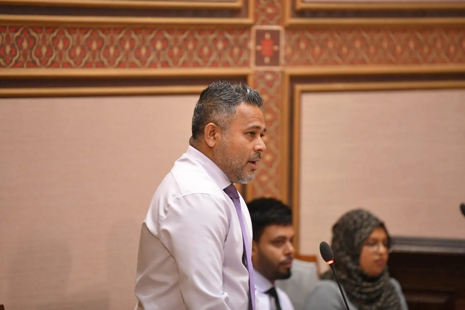 މަސްވެރިކަމާއި ބެހޭ ވަޒީރު އަހުމަދު ޝިޔާމް:ފޮޓޯ/ މަޖިލިސް