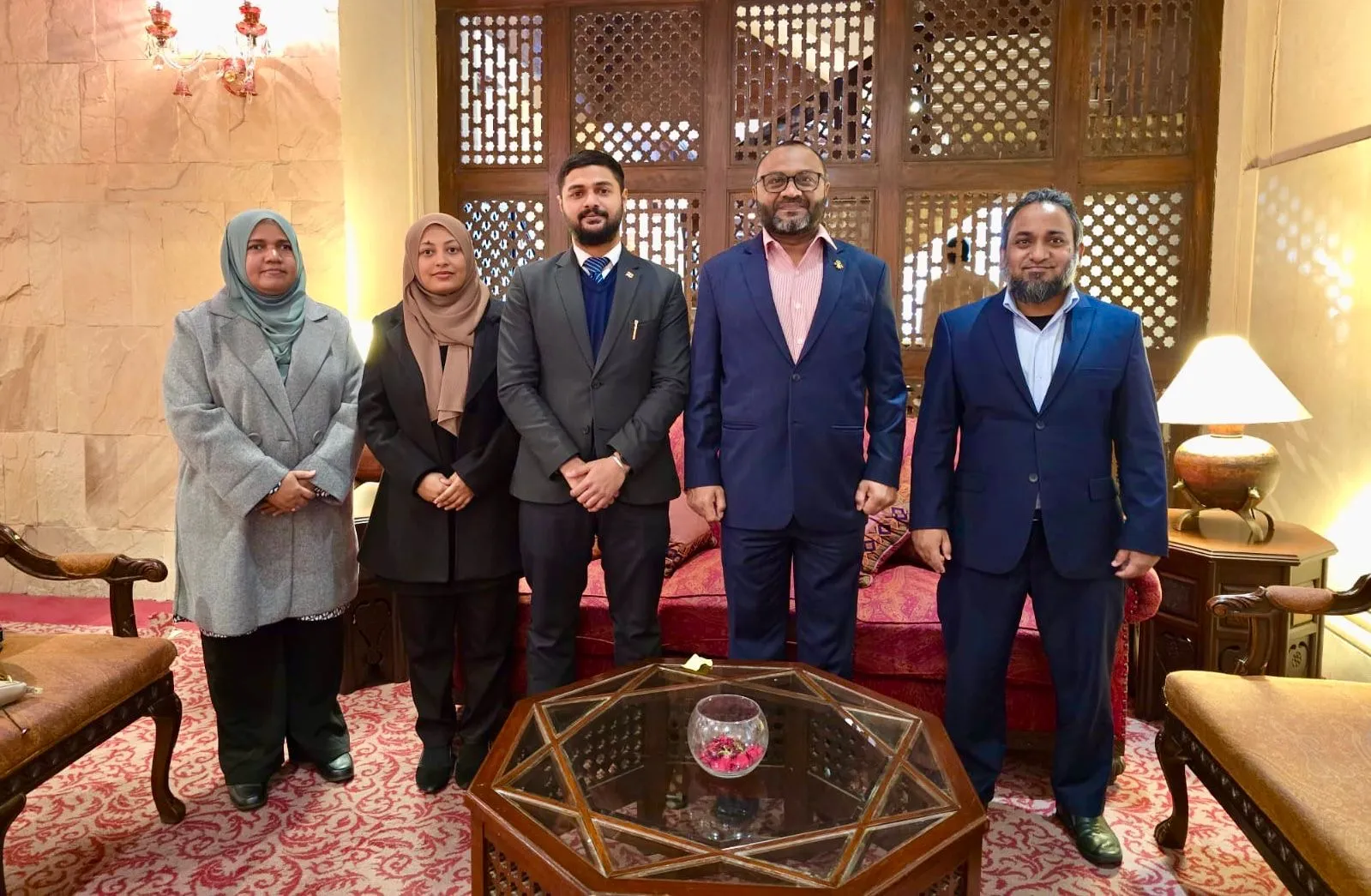 އިސްލާމީ ކަންތައްތަކާ ބެހޭ ވުޒާރާގެ ޓީމް ޕާކިސްތާނުގައި: ފޮޓޯ/ އިސްލާމިކް މިނިސްޓްރީ