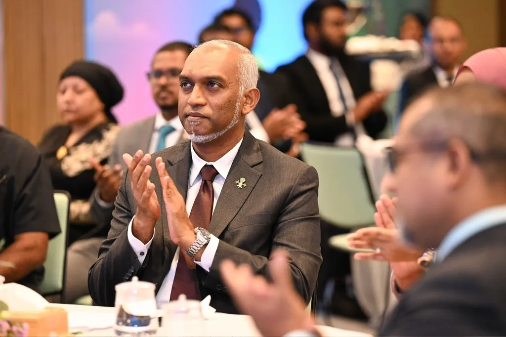 މިރޭގެ ޖަލްސާގައި ރައީސް މުޢިއްޒު ބައިވެރިވެވަޑައިގަންނަވަނީ -- ފޮޓޯ: ރައީސް އޮފީސް