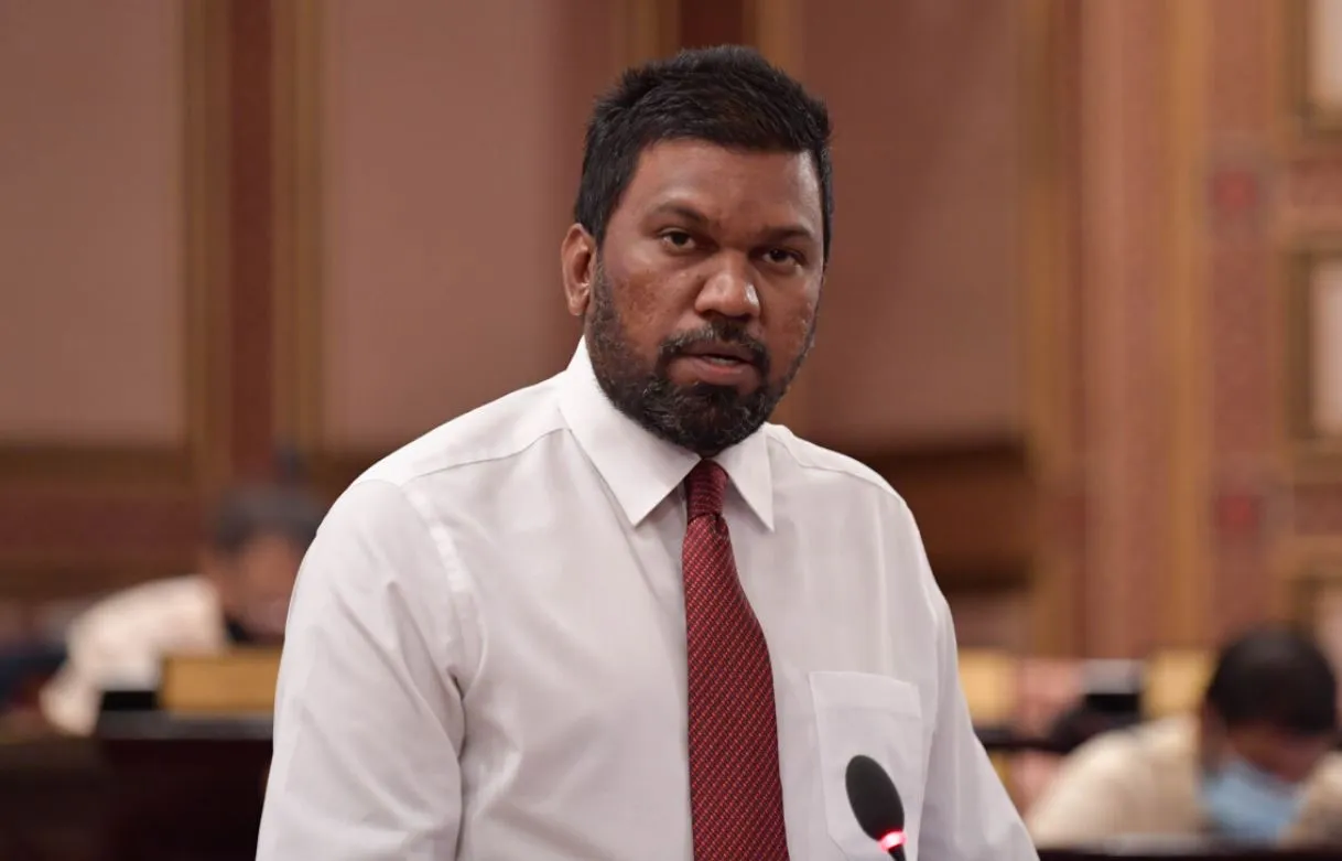 ބައެއް ވަޒީރުން އިސްތިއުފާ ނުދޭނަމަ އިތުބާރުނެތްކަމުގެ ވޯޓް ނެގުން މުހިއްމު: ރާއީ