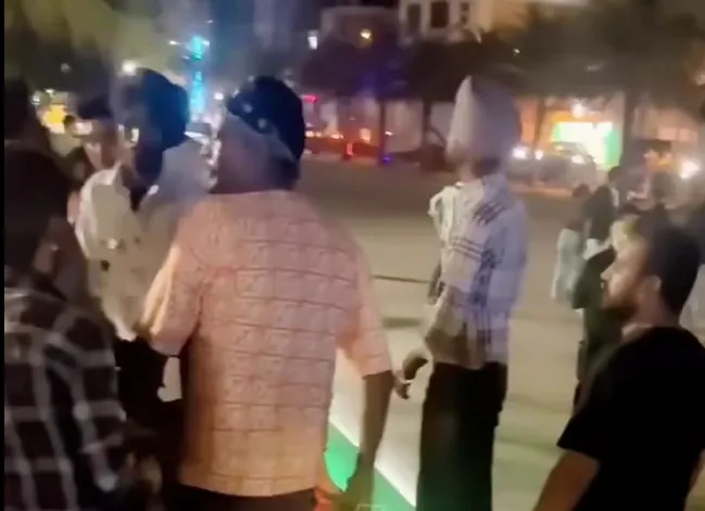 A screenshot taken from a screen recording of the fight