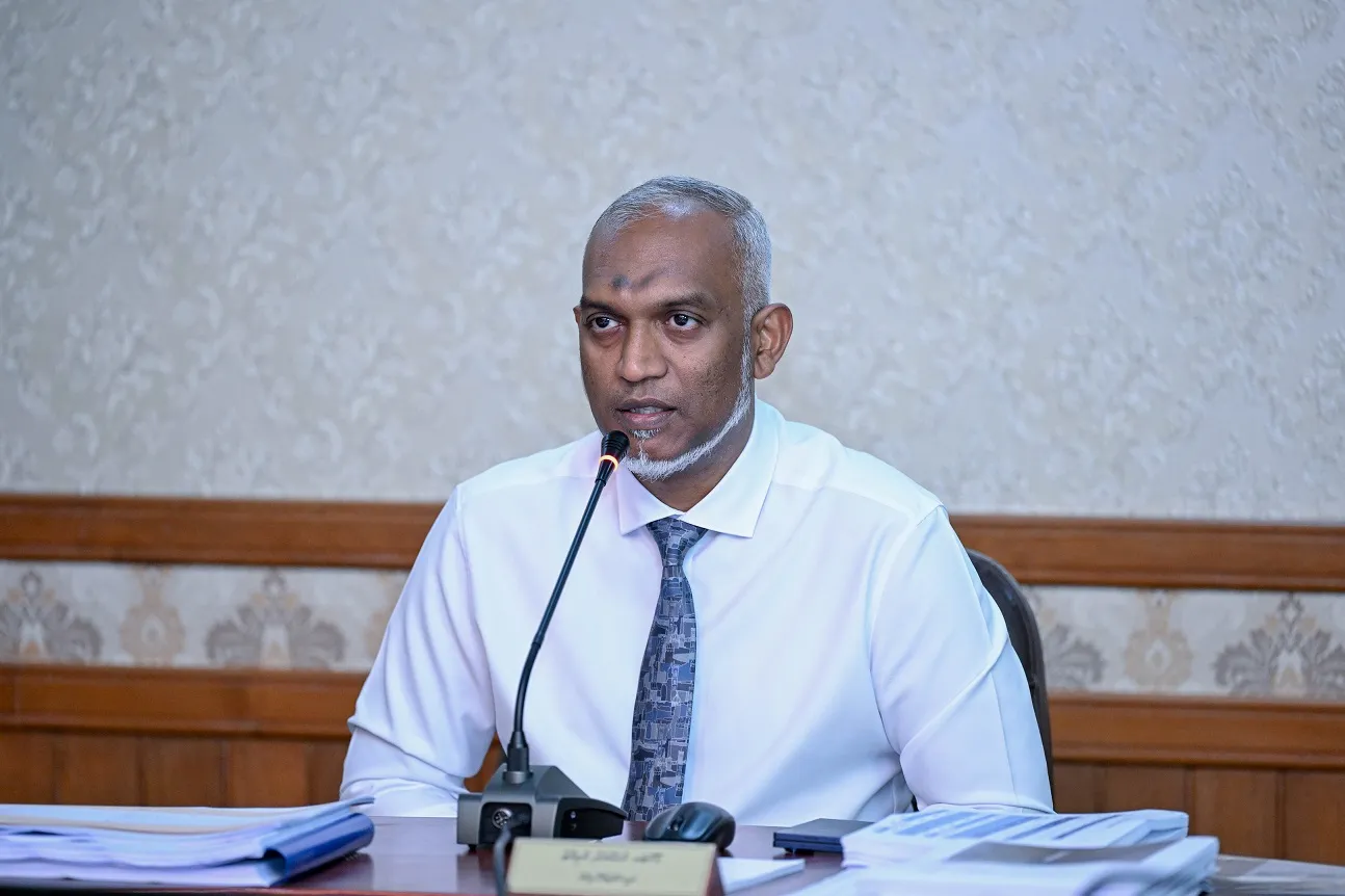 ދަންވަރު ބޭރުގައި އުޅޭ ބިދޭސީންގެ ކަންކަން ބެލުމަށް ރައީސް އަންގަވައިފި