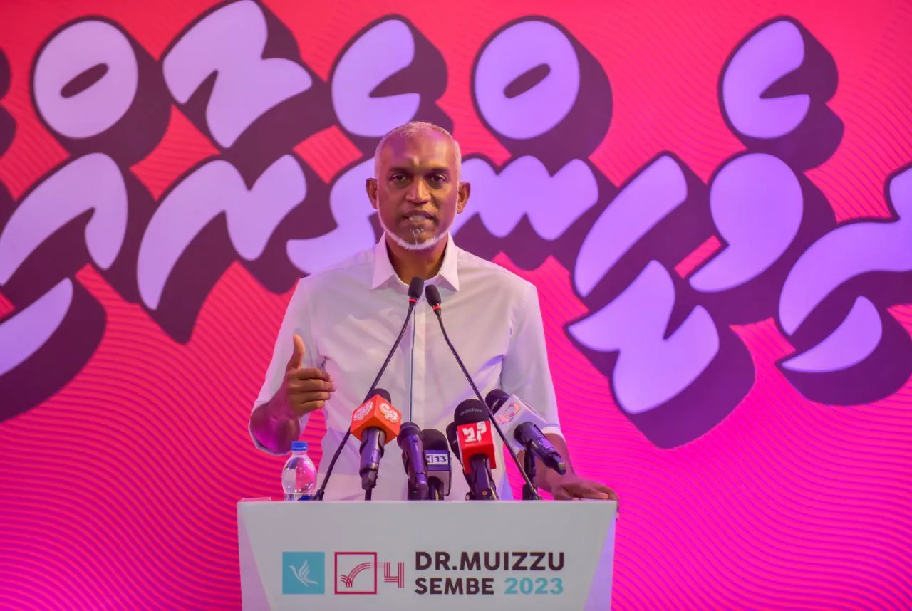 ވަޒީފާއެއް ނެތް ރައްޔިތަކު ނެތް މިންވަރަށް ވަޒީފާތައް ގާއިމްކޮށްދޭނަން : ޑރ މުއިއްޒު