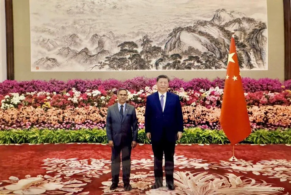 Ambassador Dr. Fazeel Najeeb and President, Xi Jinping (Photo/Maldivian embassy in China)