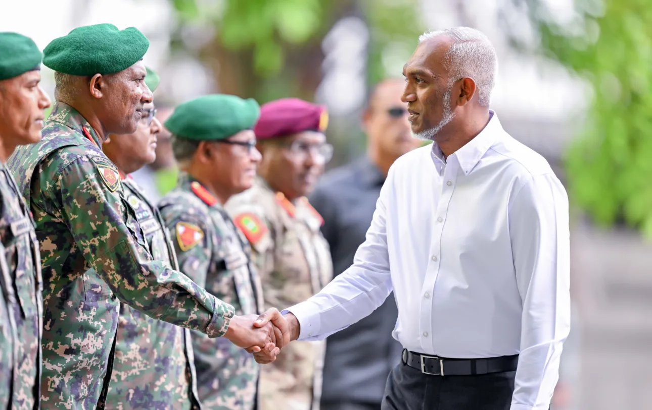 ސިފައިންގެ 133 ވަނަ އަހަރީ ދުވަސް ފާހަގަކުރުމުގެ ގޮތުން ކުރިޔަށް ގެންދިޔަ މަގުމަތީ ހިނގާލުން: ފޮޓޯ/ ރައީސް އޮފީސް