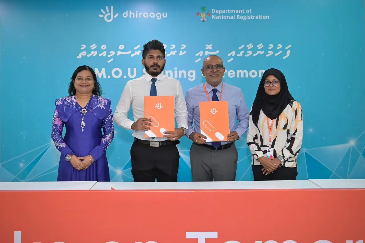 އެއްބަސްވުމުގައި ސޮއިކުރުން-- ފޮޓޯ: ޑީއެންއާރު