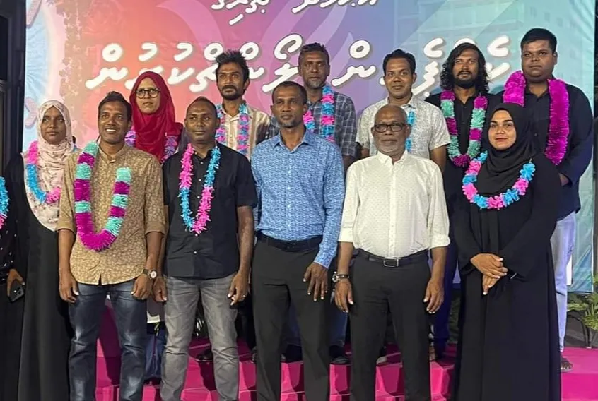 އެމްޑީޕީ އިސް ފަރާތްތައް ހިމެނޭހެން މަހިބަދޫ ގިނަ އަދަދެއްގެ ޒުވާނުން ޕީއެންސީއާ ގުޅިއްޖެ!