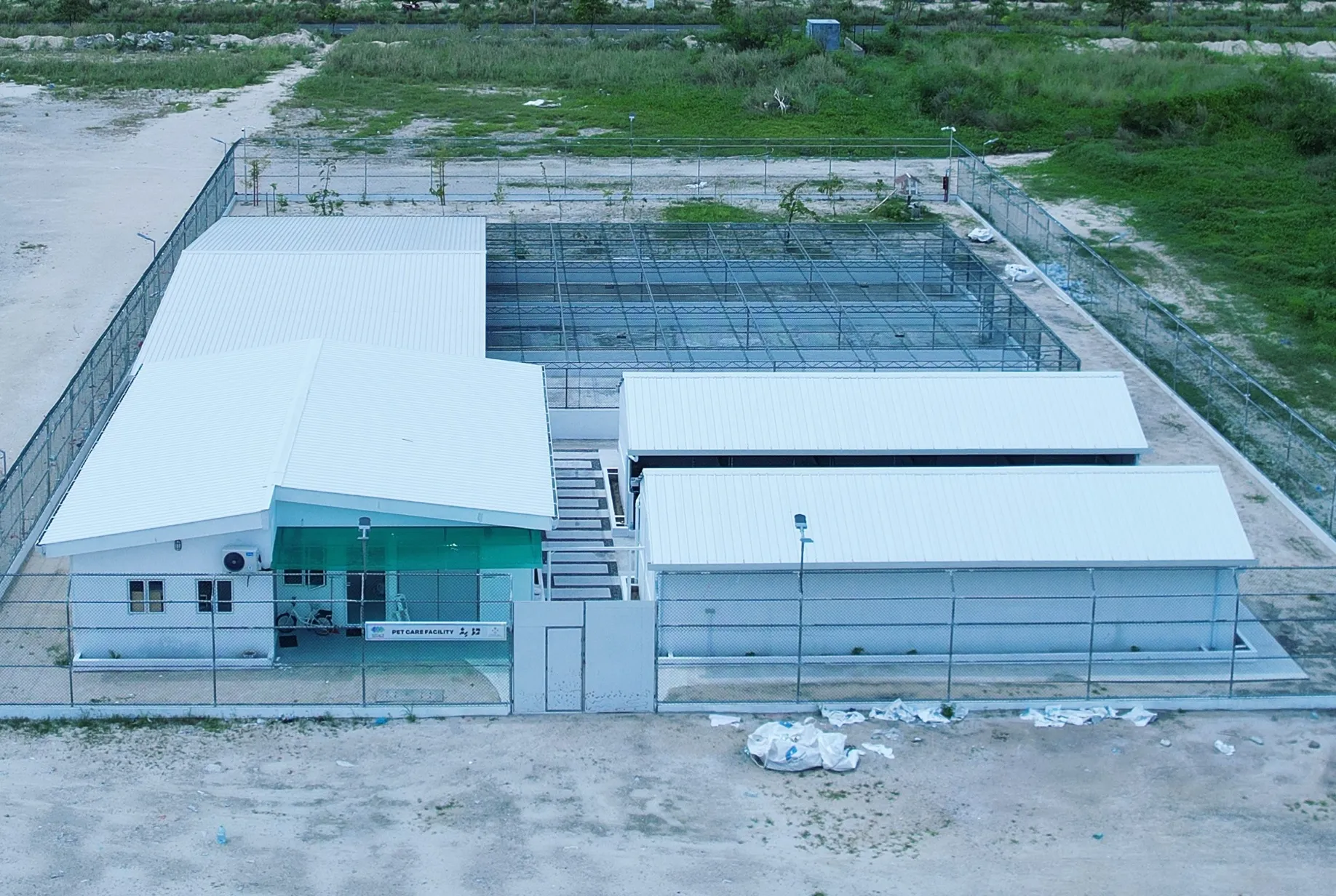 އަހަރު ދުވަހަށް، އޮޅުހިޔާ ހިންގައިދޭނޭ ފަރާތެއް ހޯދަނީ