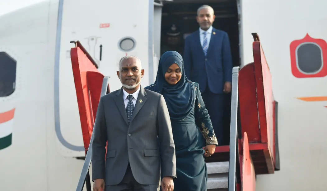 President Dr. Muizzu and First Lady Sajidha arriving in Agra (Photo/President’s office)